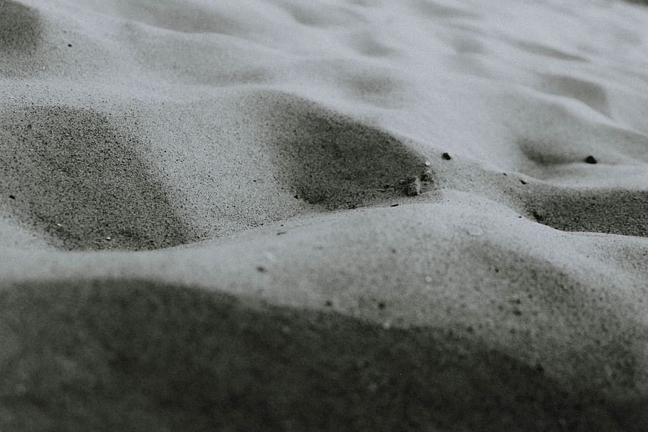 brown sand, outdoors, nature, footprint, white, monochrome, dark HD wallpaper