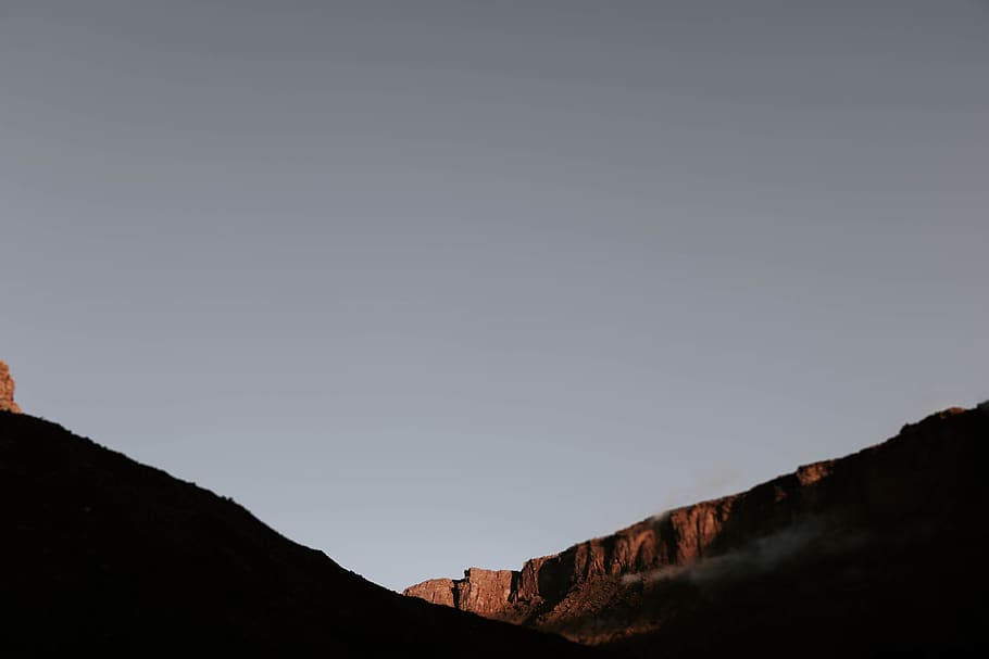 mountains under blue sky, nature, outdoors, moab, valley, sunrise HD wallpaper