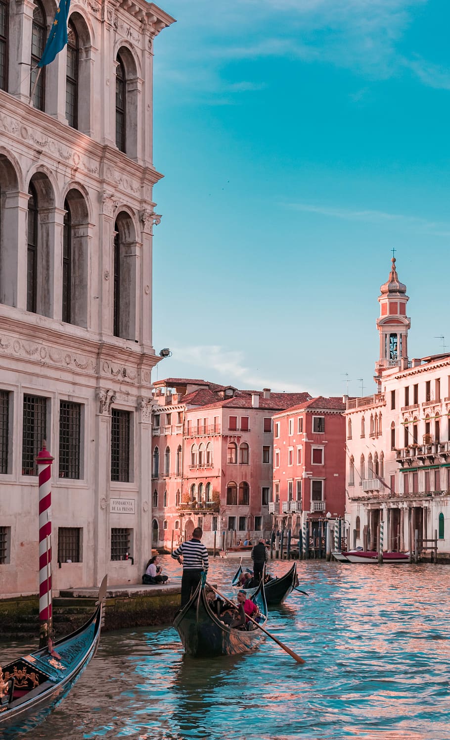 canal between buildings during daytime, gondola, venice, italy HD wallpaper
