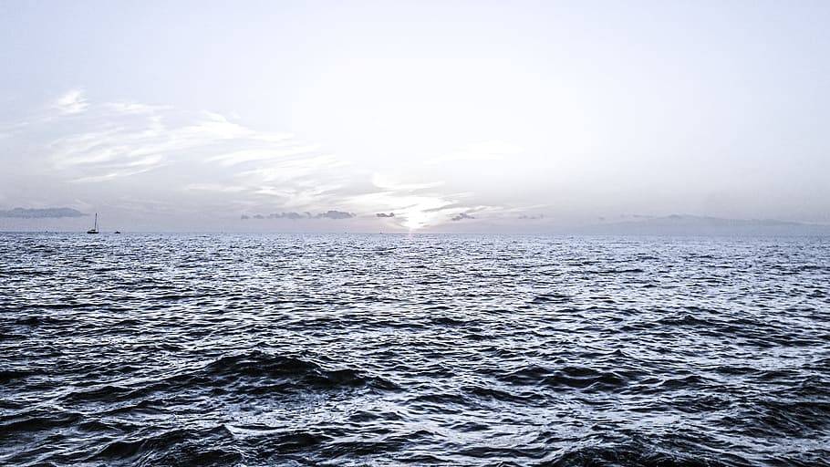 Natures Photography of Ocean, beach, boat, clouds, coast, dawn HD wallpaper
