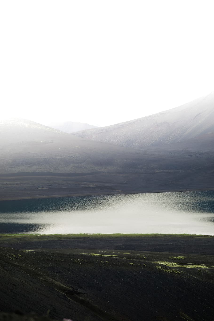 photo of island and lake, mountain, water, mist, fog, light, dark HD wallpaper