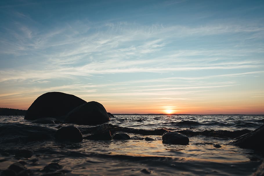 waves bashing rocks during sunset, nature, outdoors, ocean, water