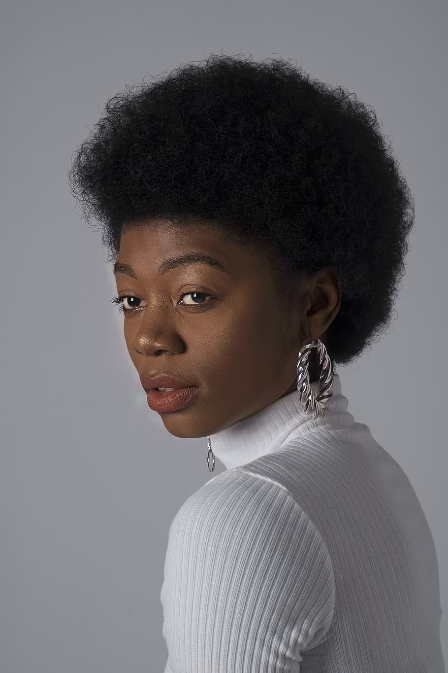 women's white top, hair, afro hairstyle, person, face, human HD wallpaper