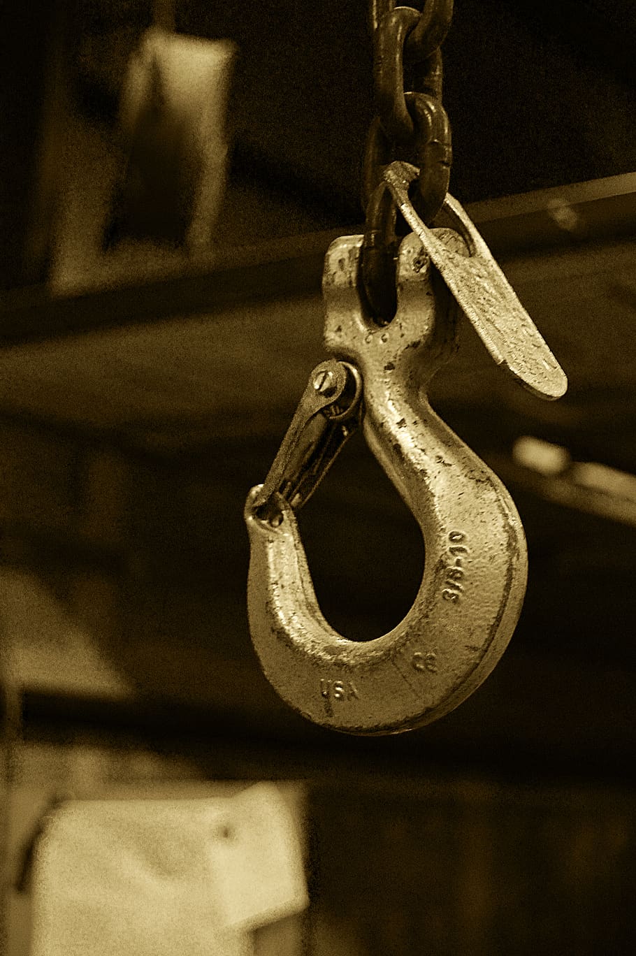 hook, crane, industrial, metal, close-up, no people, focus on foreground HD wallpaper