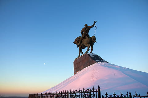 ufa, sky, big, hill, poet, hero, blue, snow, rider, stone, horse HD wallpaper