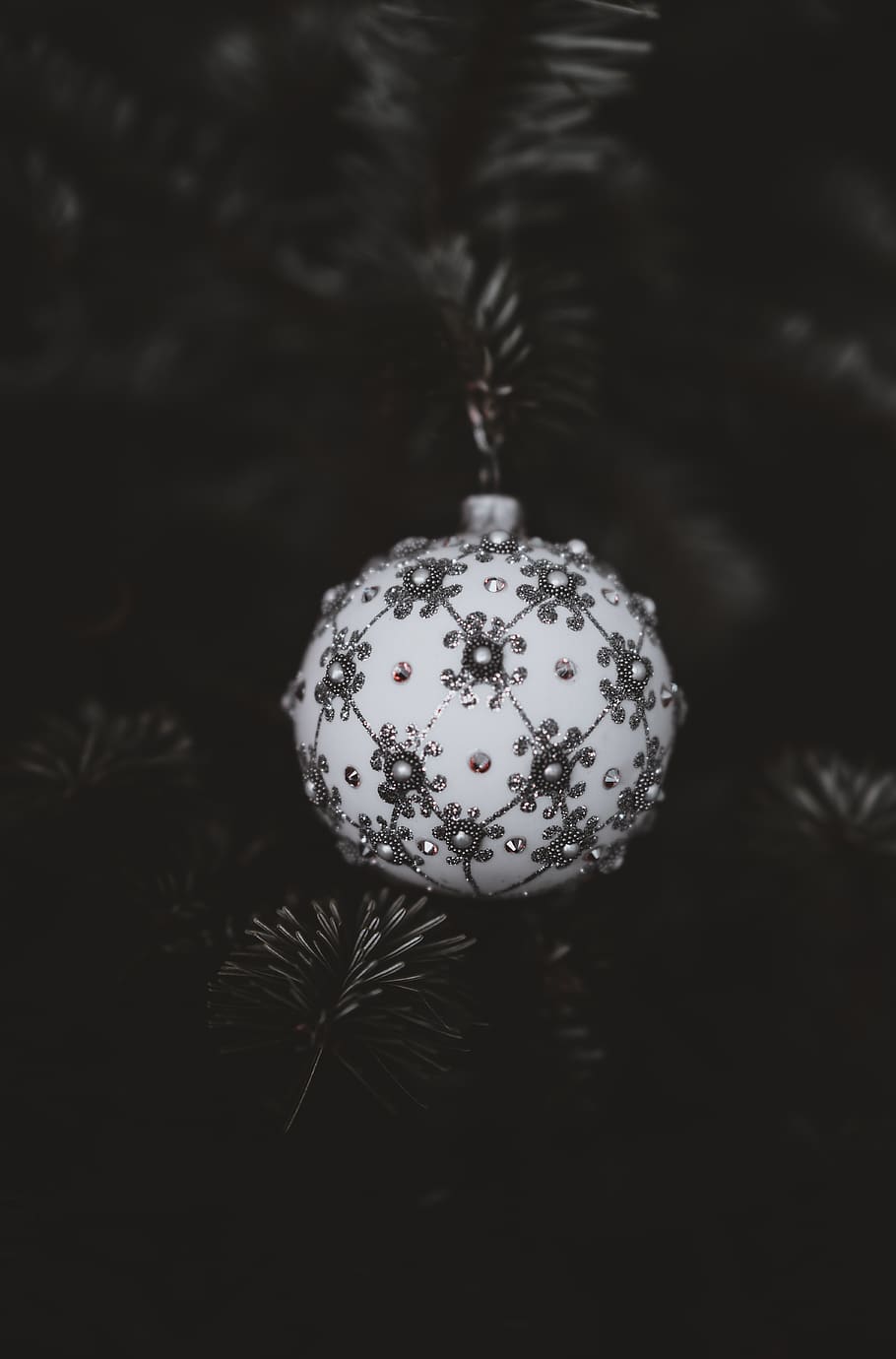 HD wallpaper: white Christmas bauble, ornament, tree, plant, abies, fir,  sphere | Wallpaper Flare