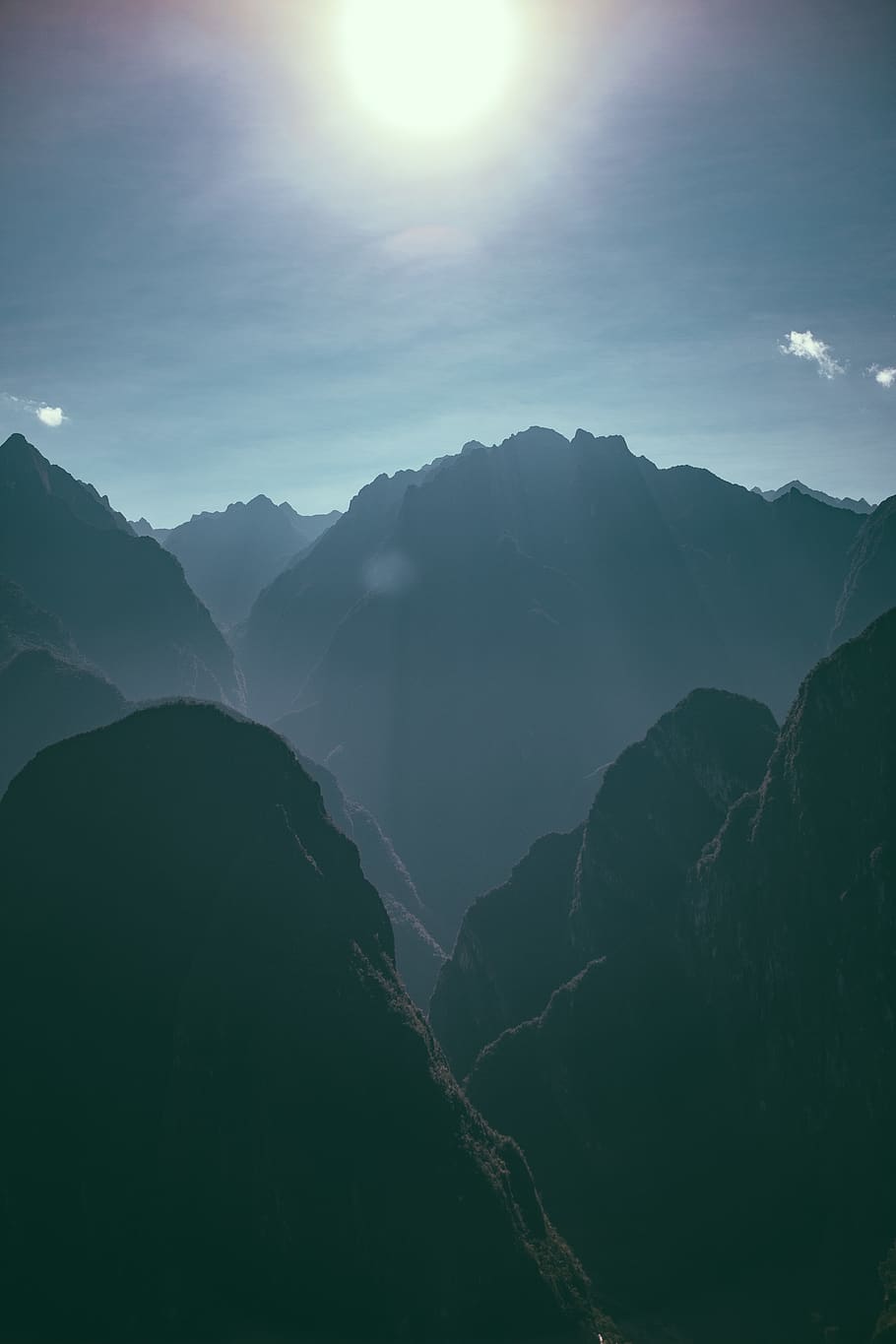 rock formation during daytime, mountain, sunlight, flare, sunny HD wallpaper
