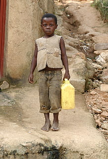 rwanda, kigali, poor, beige, orphan, african, third world, boy HD wallpaper
