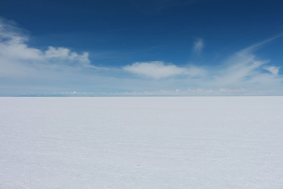 white clouds hovering above white salt plains, outdoors, horizon, HD wallpaper