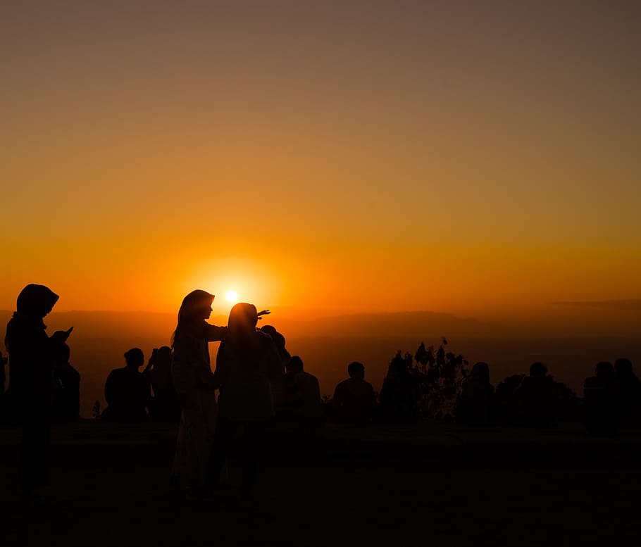 Silhouette Photograph of Several People during Golden Hour, backlit HD wallpaper