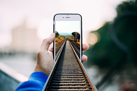 phone, iphone, train, smartphone, mobile, apple, surreal, elephant HD wallpaper