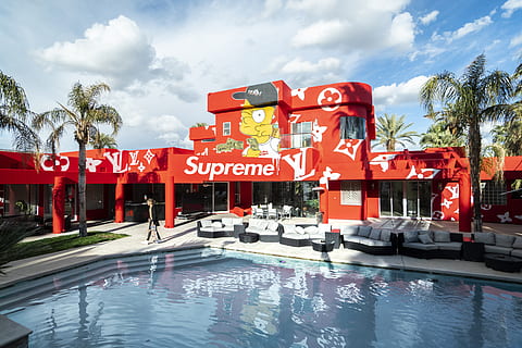 Supreme in, Louis Vuitton Red HD phone wallpaper