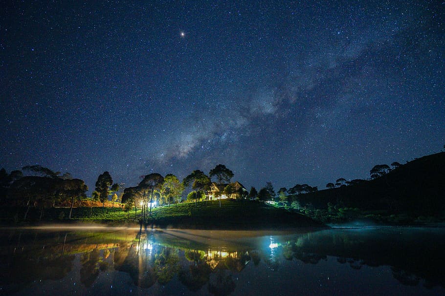 house surrounded by trees during nighttime, reflection, water HD wallpaper
