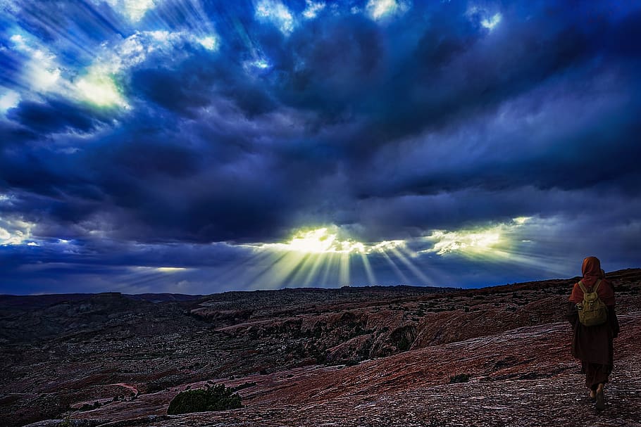 sunset, rays, light, clouds, sky, evening, nun, sayalay, dusk HD wallpaper