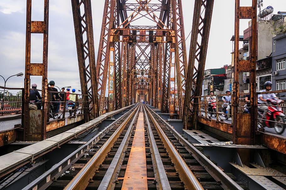 Railway On A Bridge , architecture, building, buildings, city HD wallpaper