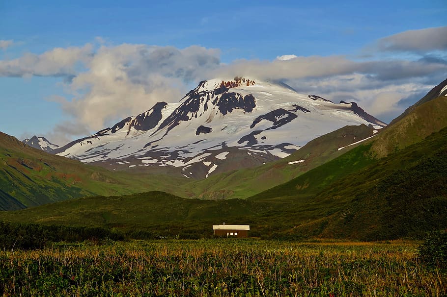 alaska, wildlife, cloud sky, clouds, huts, meadow, mountain HD wallpaper