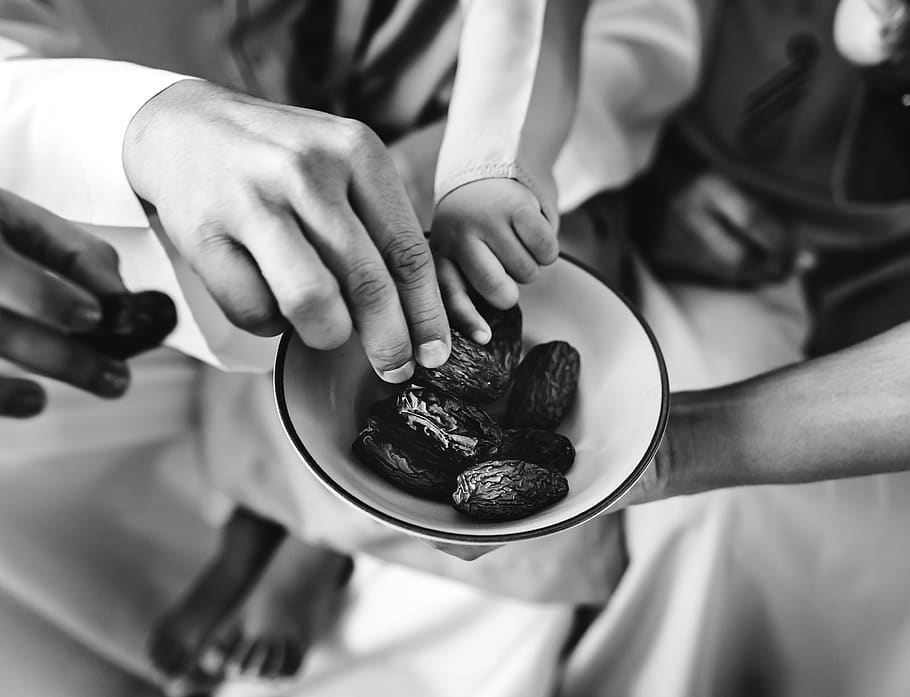 Grayscale Photo of People Eating on Bowl, black-and-white, blur, HD wallpaper