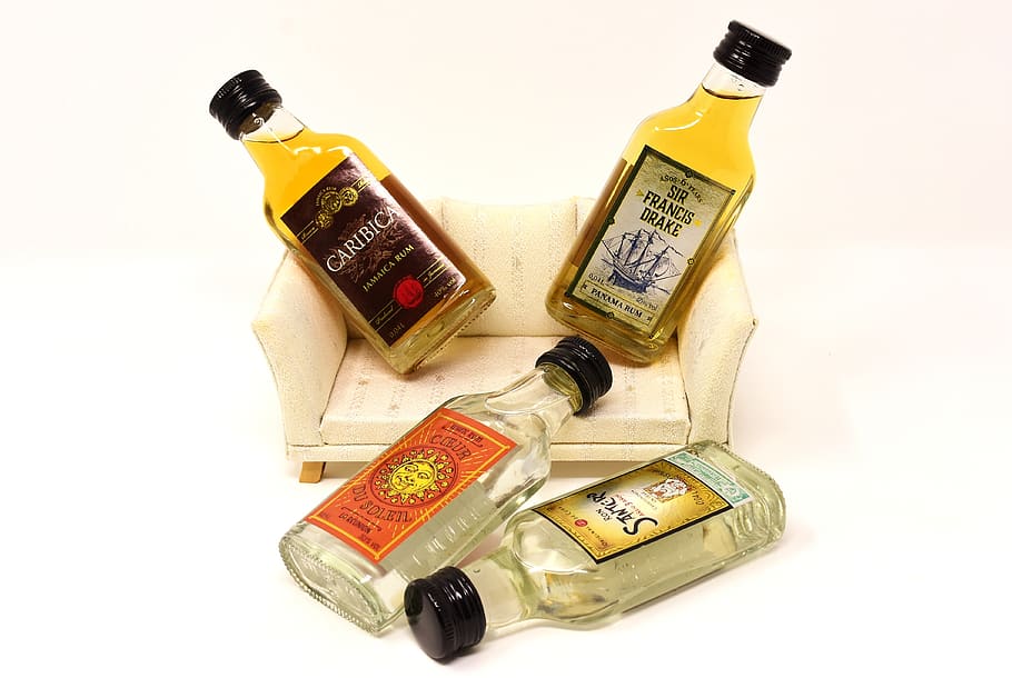 men's round, sofa, rum, alcohol, bottles, different origin HD wallpaper