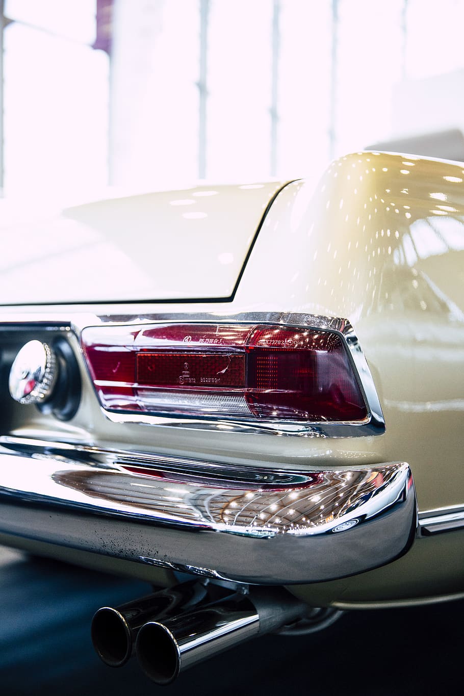 white car, mode of transportation, motor vehicle, land vehicle HD wallpaper