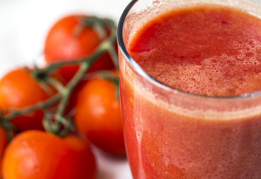 Selective Focus Photography of Tomato Juice, beverage, blended HD wallpaper