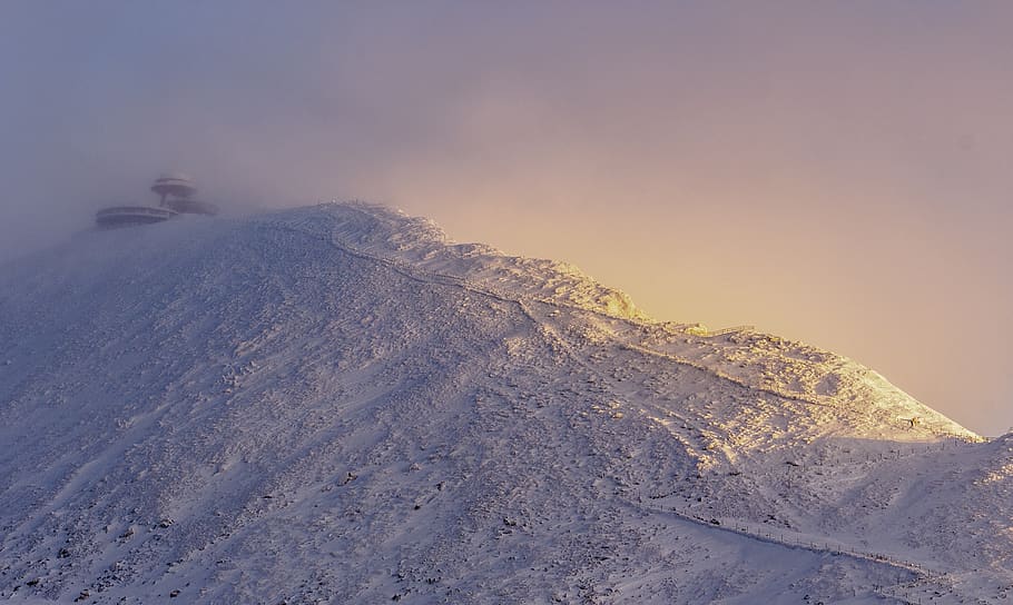 snow field hill during daytime, landscape, beauty in nature, winter HD wallpaper