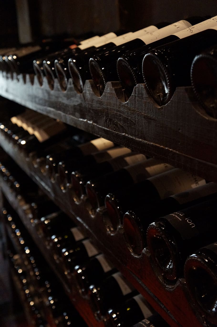 Cellar With Wine Bottles, classic, shelves, wine cellar, wines HD wallpaper
