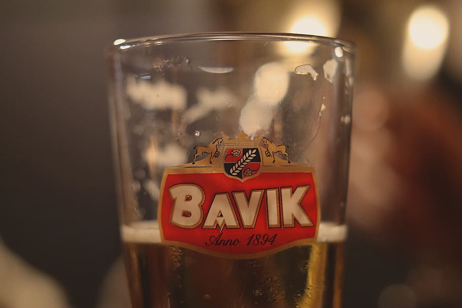 beer, glass, bavik, half empty, foam, bokeh, lights, drinking HD wallpaper
