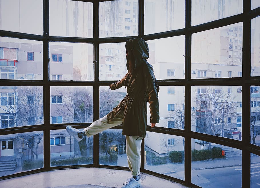 girl, dynamic, outfit, window, real people, one person, lifestyles HD wallpaper