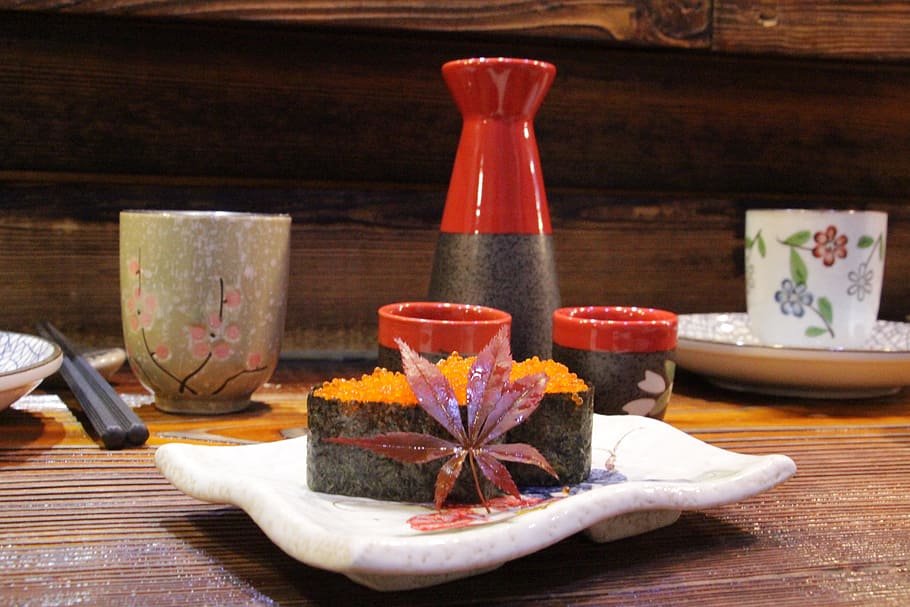 Nanjing China, night, plum wine, sushi, table, food and drink HD wallpaper