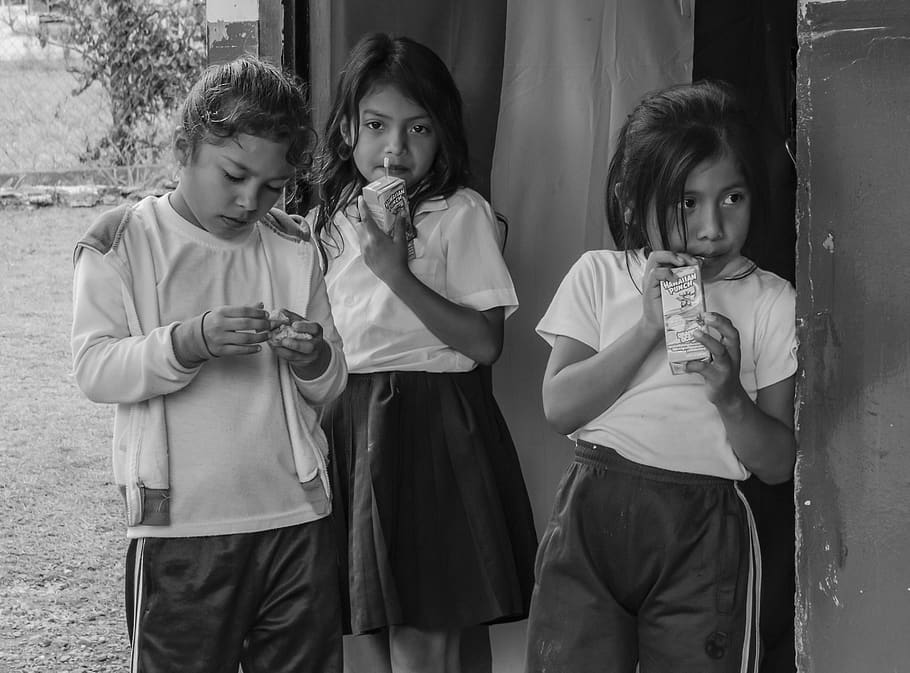school, friends, snacks, Panama, Latin America, uniforms, students HD wallpaper