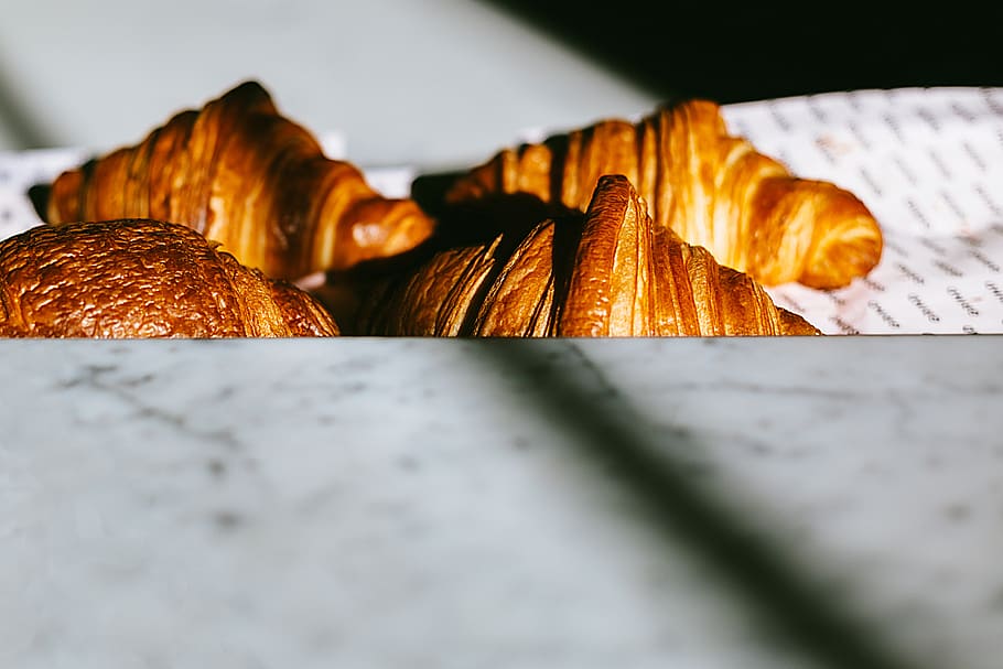 Four Croissant Rolls, bakery, baking, bread, delicious, food HD wallpaper
