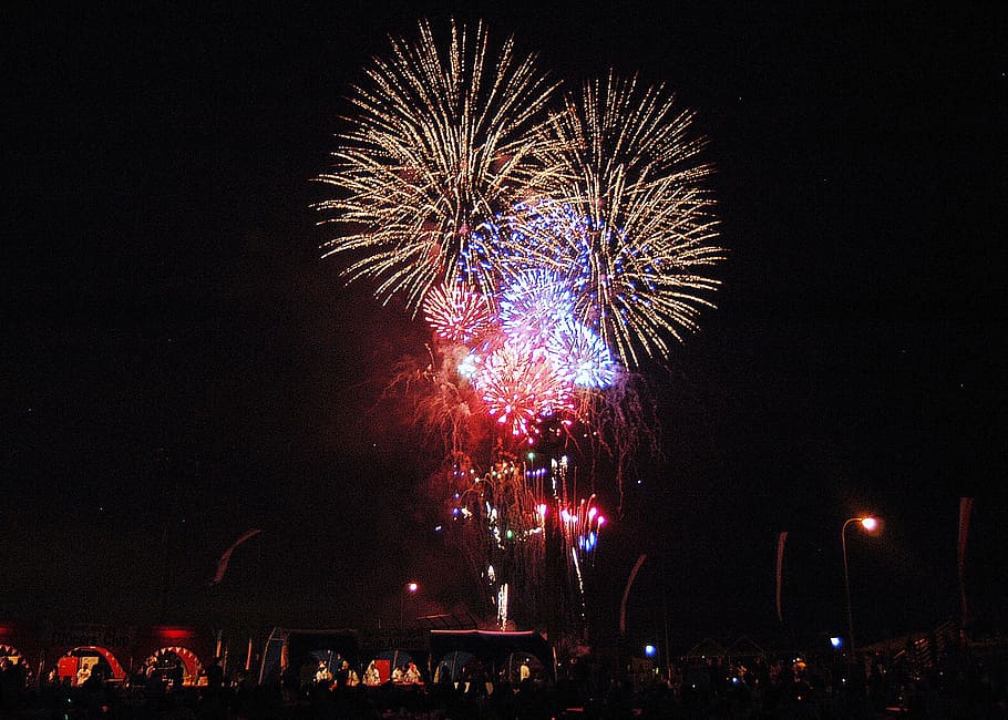 firework, light, lightning, colorful, night, arts culture and entertainment HD wallpaper