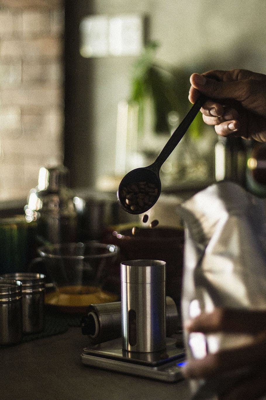 person holding spoon, one person, real people, preparation, food and drink HD wallpaper