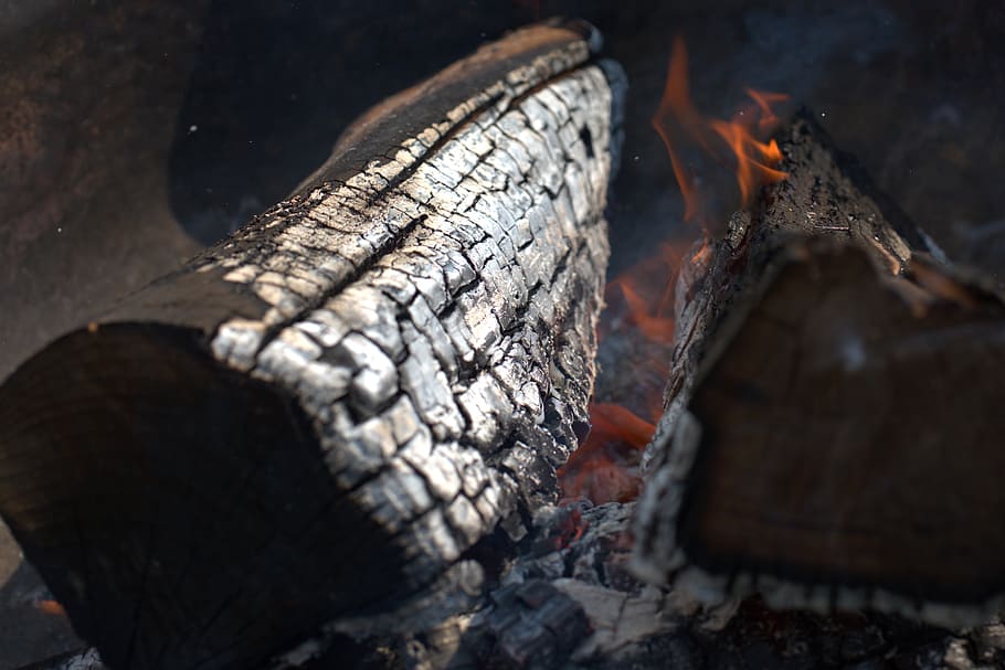 fire, embers, campfire, flame, burn, hot, heat, wood, heiss HD wallpaper