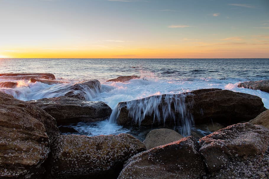 Free download | HD wallpaper: splash of water hitting rocks, sea, ocean ...