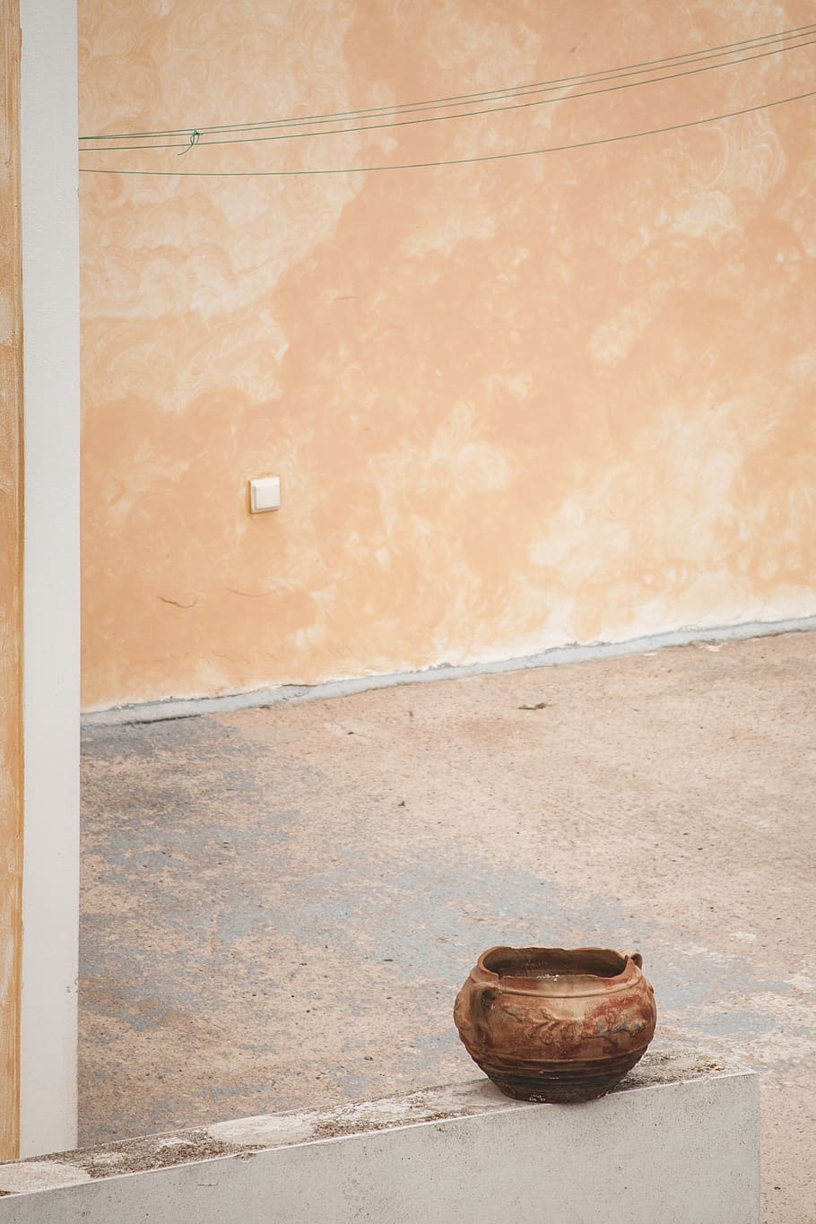 brown ceramic pot, old, no people, day, wall - building feature HD wallpaper