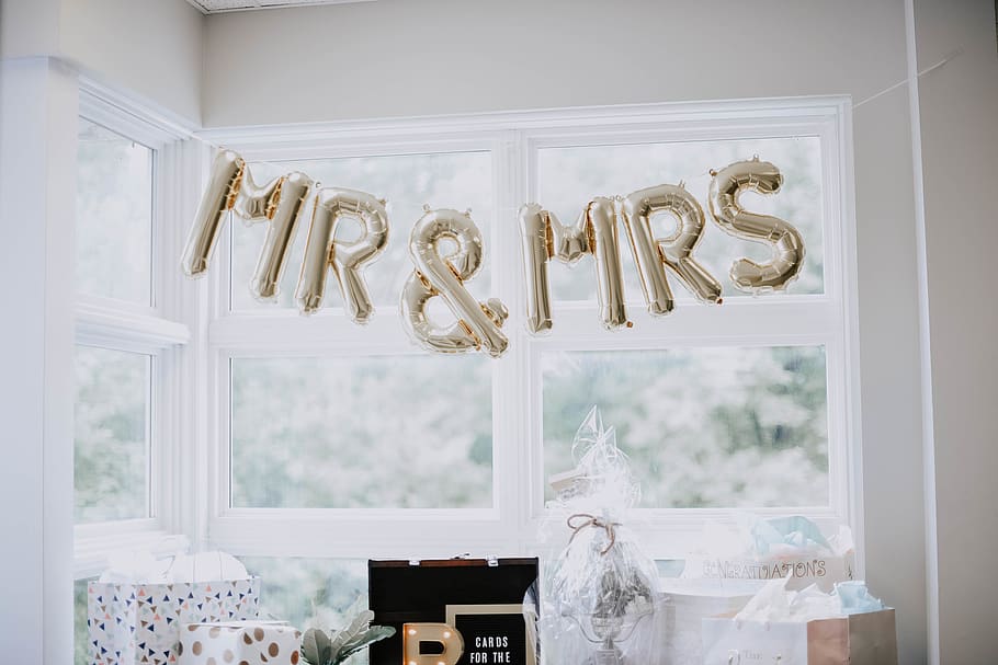 Mr. and Mrs. balloons, text, home decor, furniture, room, indoors HD wallpaper