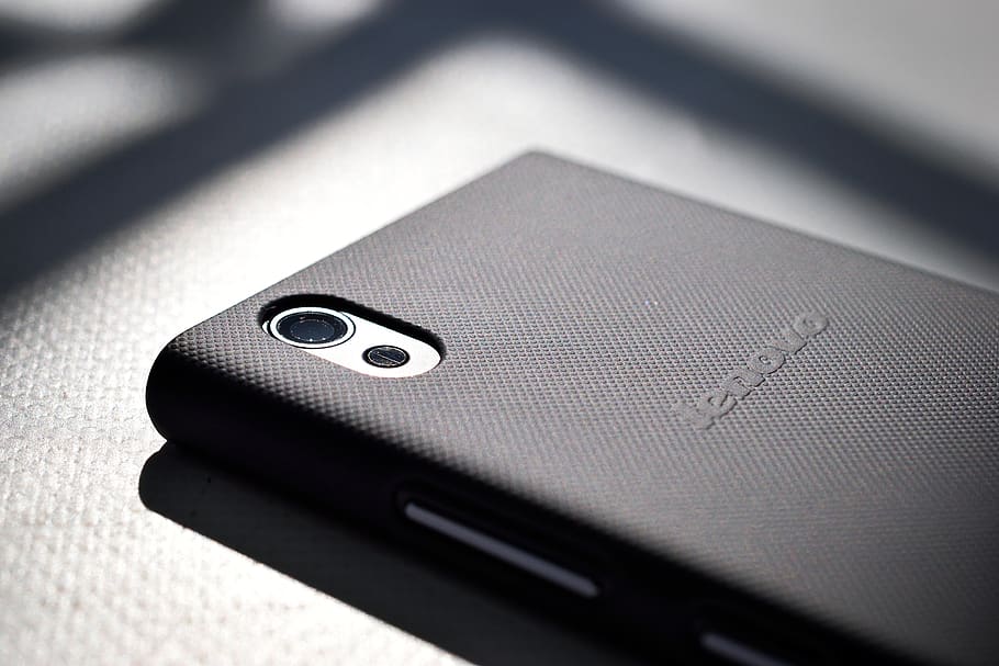 Black Lenovo Smartphone Close-up Photography, black and white HD wallpaper