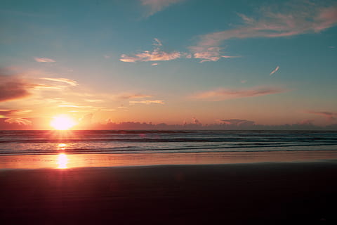 Photo Of Shore And Sunset, beach, dawn, desktop backgrounds, wallpaper HD wallpaper