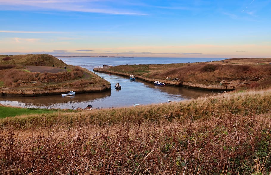 Boats on Ocean Water, beach, daylight, dock, fishing, fishing boat HD wallpaper
