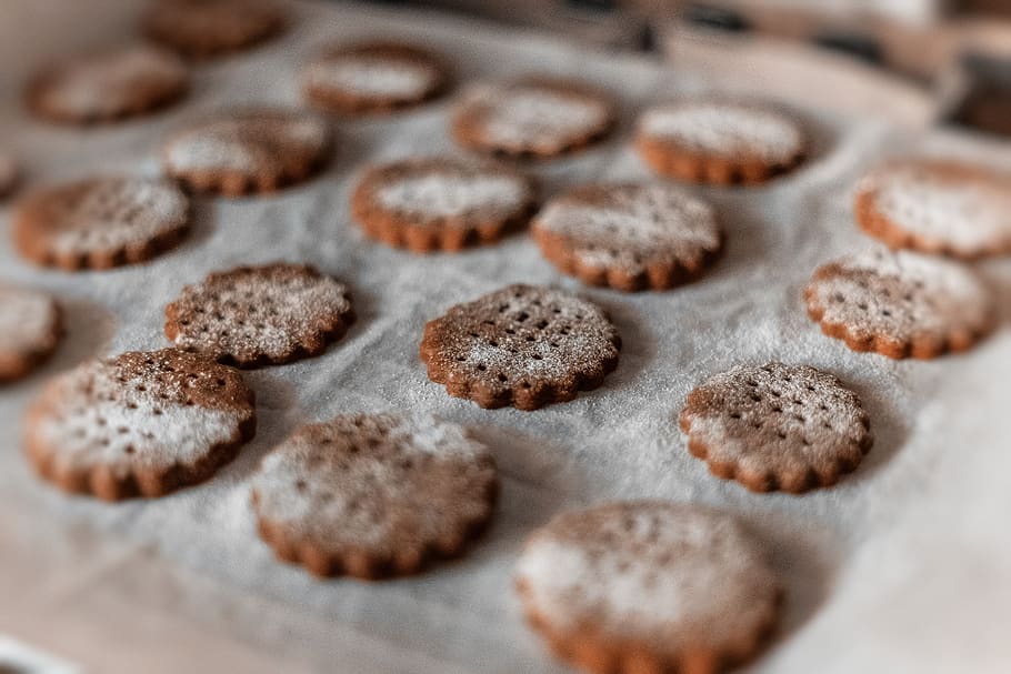 Selective Focus Photography of Cookies on Tray, baked, baked goods HD wallpaper