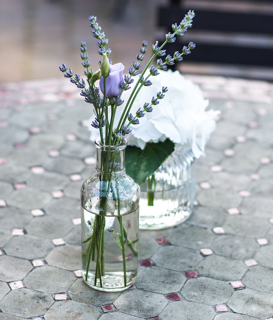 table, deco, decoration, flowers, creative, blossom, bloom HD wallpaper