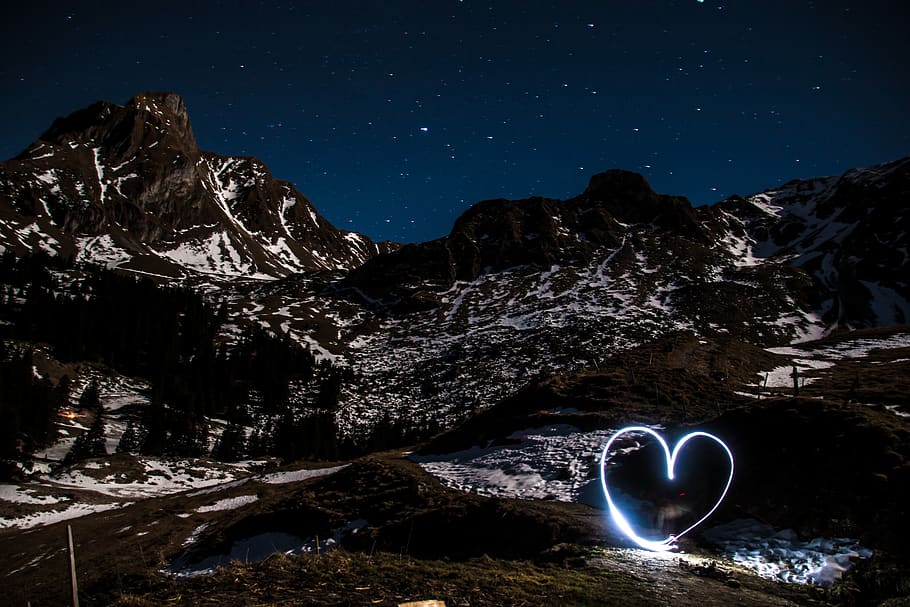 Heart Light and Tundra Mountain Photography, cold, landscape HD wallpaper