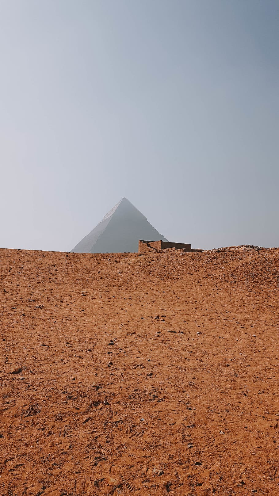 brown ground, architecture, building, pyramid, triangle, outdoors HD wallpaper