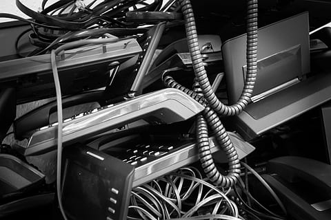 phone, garbage, disposal, waste, electronic scrap, e waste HD wallpaper