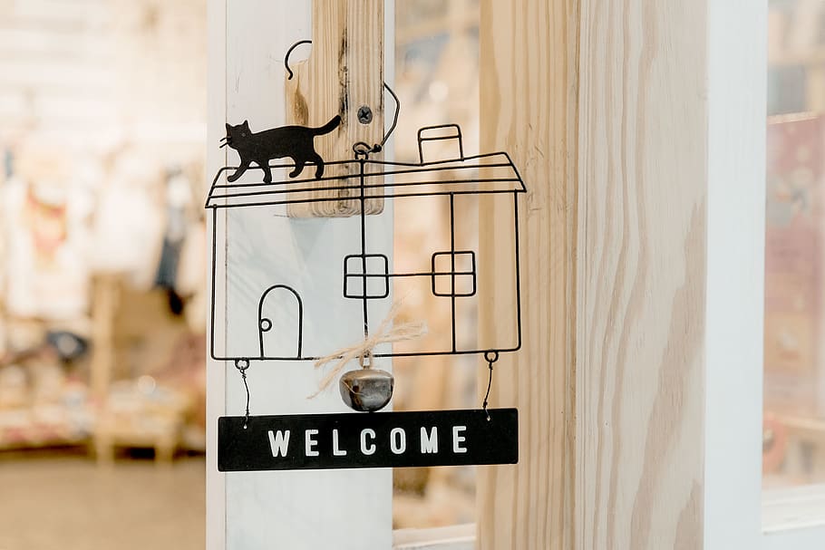 Black Steel Welcome Hanging Signage, artwork, cat, close-up, decor HD wallpaper