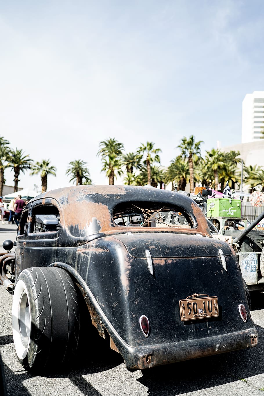 black car parked, mode of transportation, motor vehicle, land vehicle HD wallpaper