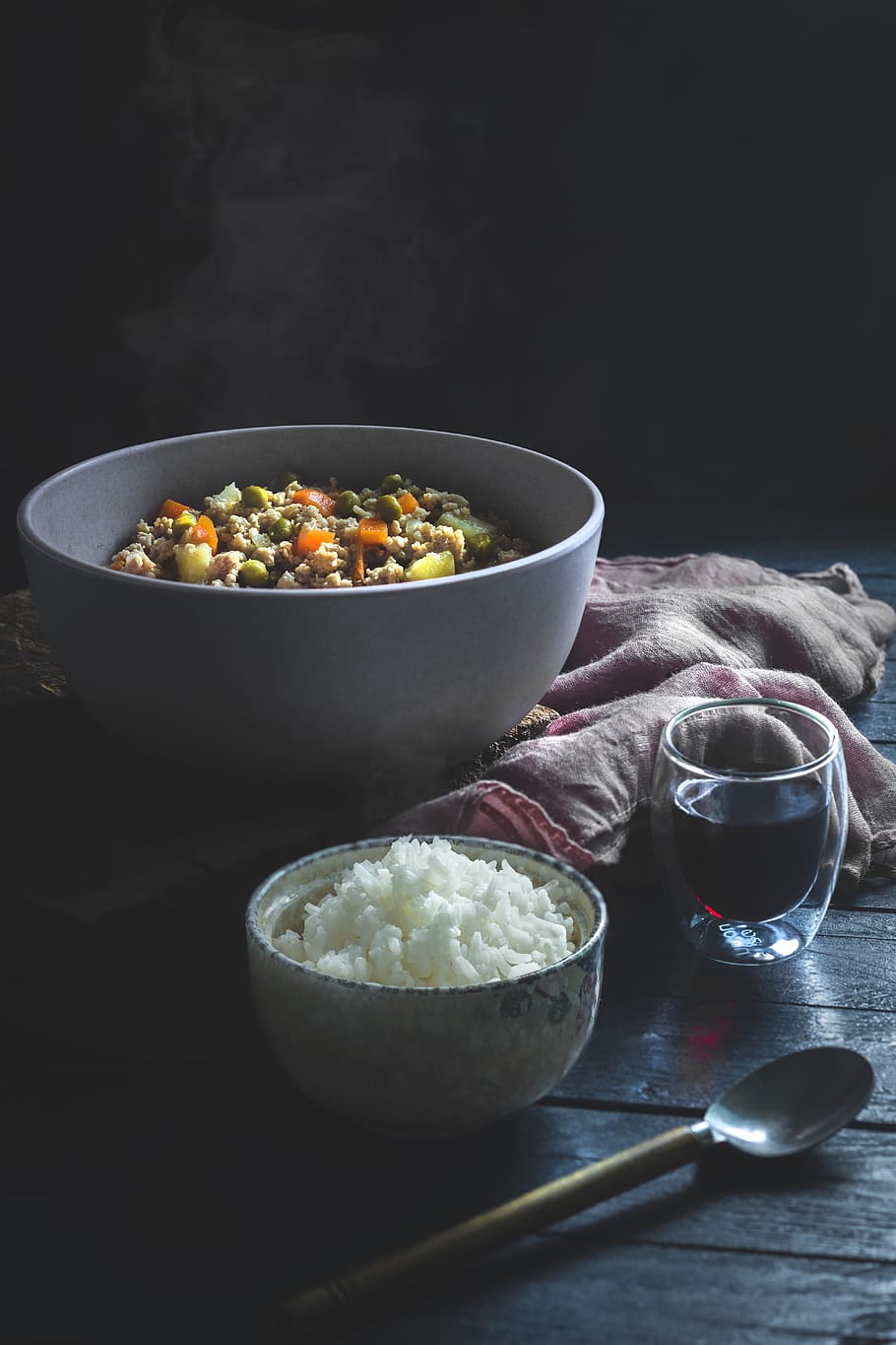 round white ceramic bowl, food and drink, indoors, freshness HD wallpaper