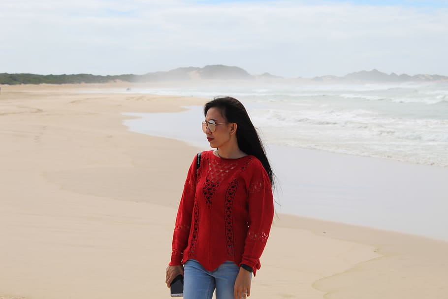 sea, beach, summer, sky, nature, clouds, land, standing, one person HD wallpaper