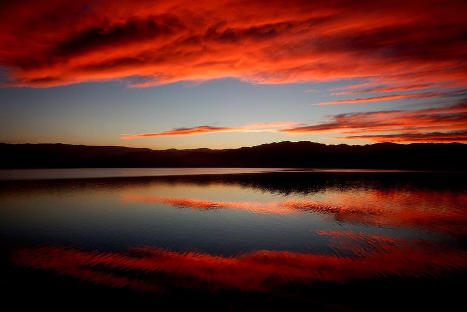calm body of water under red clouds in timelapse photography, HD wallpaper